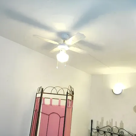 Charming In 44 M² Air Conditioned Apartment
